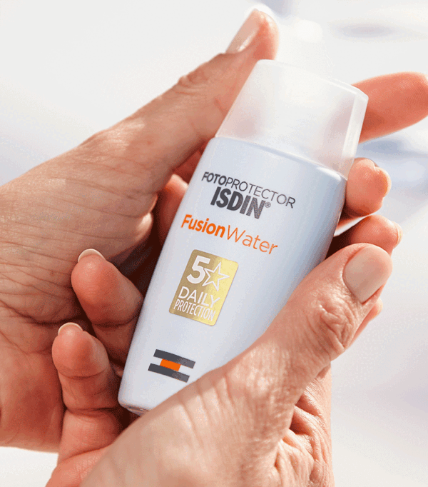 ضد آفتاب فیوژن واتر SPF50 ایزدین - Image 2