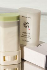 ضدآفتاب استیکی مناسب پوست چرب بیوتی آف جوسان SPF50 - Image 5