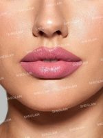 رژ لب مدادی JUST KISSED رنگ SHORTCAKE شیگلم SHEGLAM - Image 5