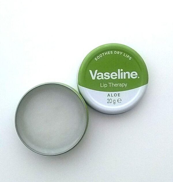 بالم لب وازلین لب آلوئه ورا Vaseline Lip Therapy Aloe