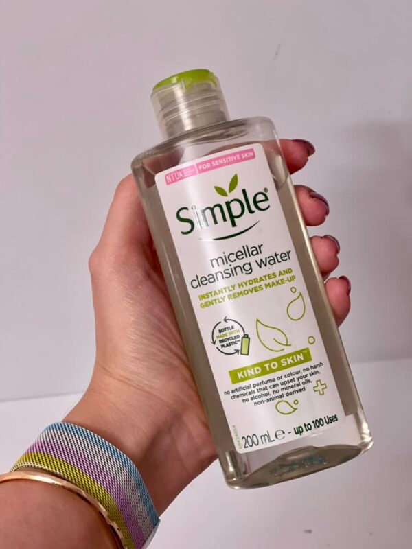 میسلار پاک کننده آرایش پوست خشک و حساس سیمپل SIMPLE MICELLAR CLEANSING WATER