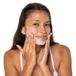 ژل شست و شوی صورت نیتروژنا Neutrogena Hydro Boost Jel حجم 200 میلی