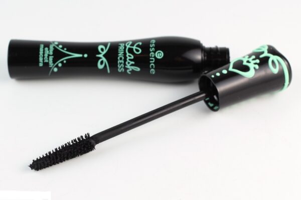 ریمل اسنس لش پرینسس با تاثیر مژه مصنوعی lash princess