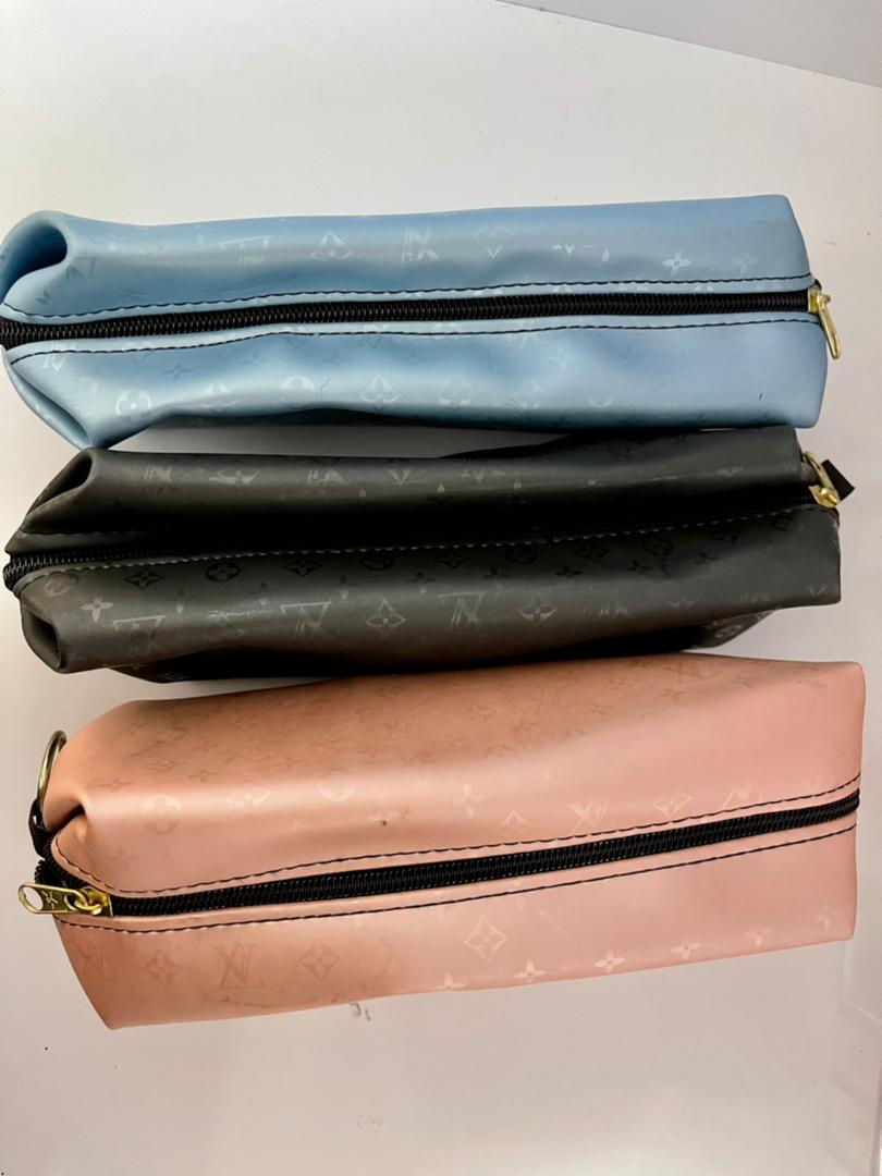 کیف آرایشی براق