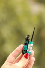 خط چشم مویی ضد آب اسنس مدل Liquid Ink