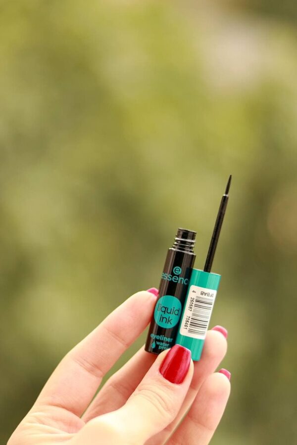 خط چشم مویی ضد آب اسنس مدل Liquid Ink